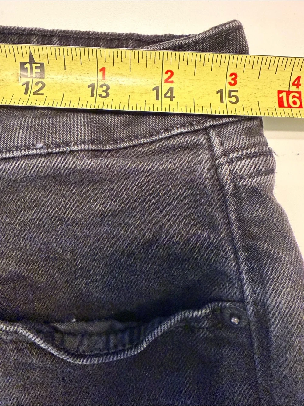 Old Navy High-Rise Black Denim Shorts – Size 12 - Picture 7 of 8